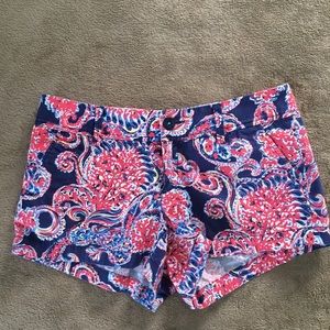 Lily Pulitzer Walsh shorts size 6